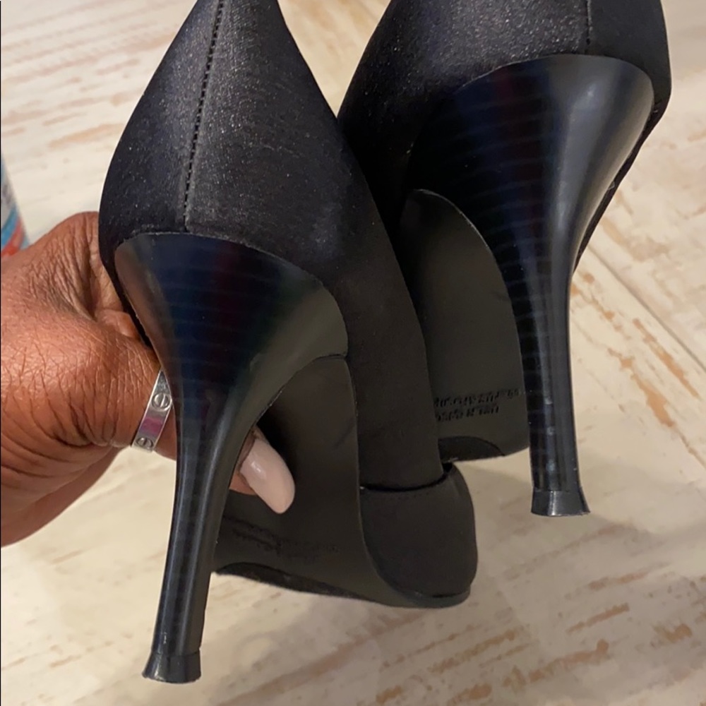 Rampage Heels - Picture 4 of 5